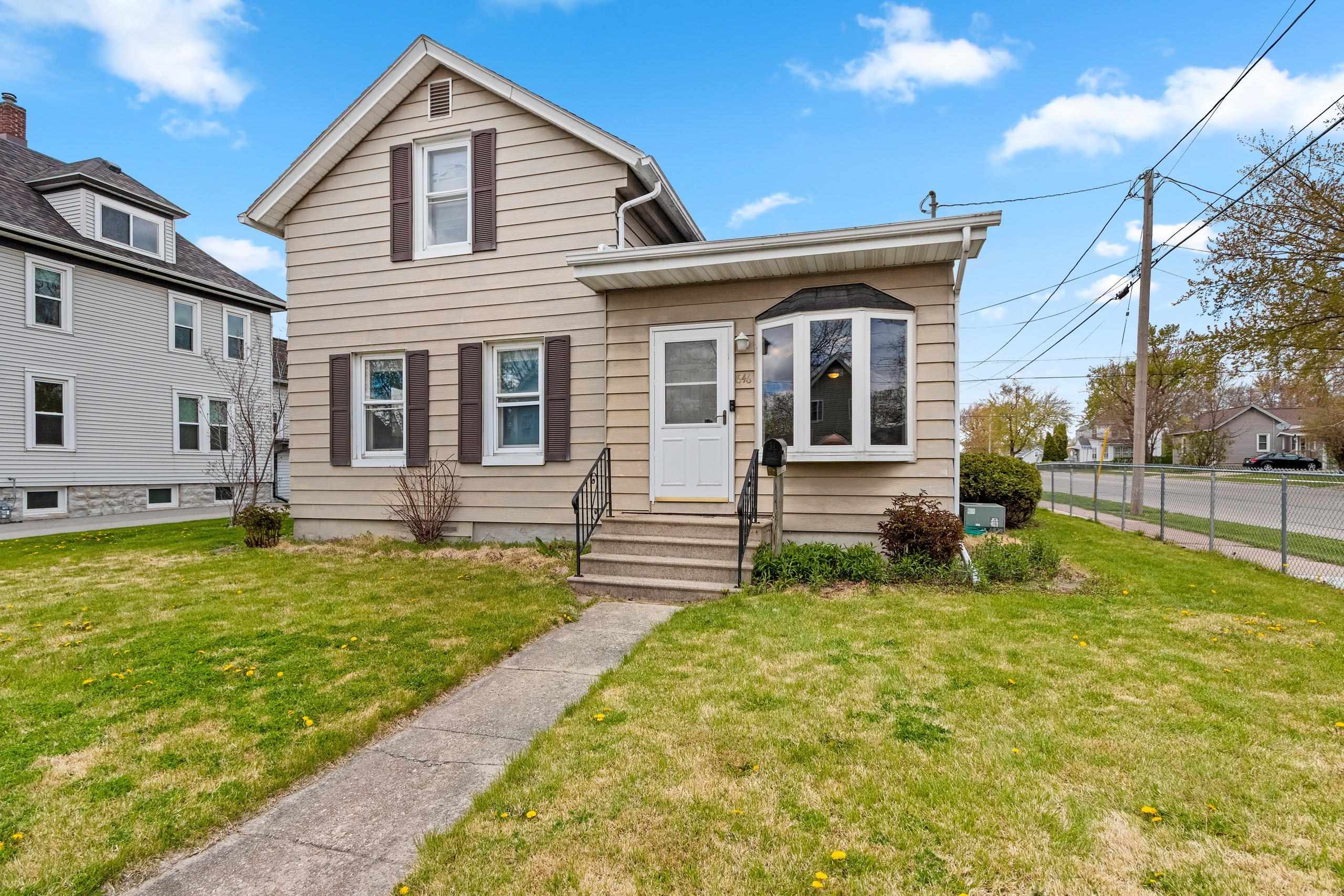646 W 1ST Street