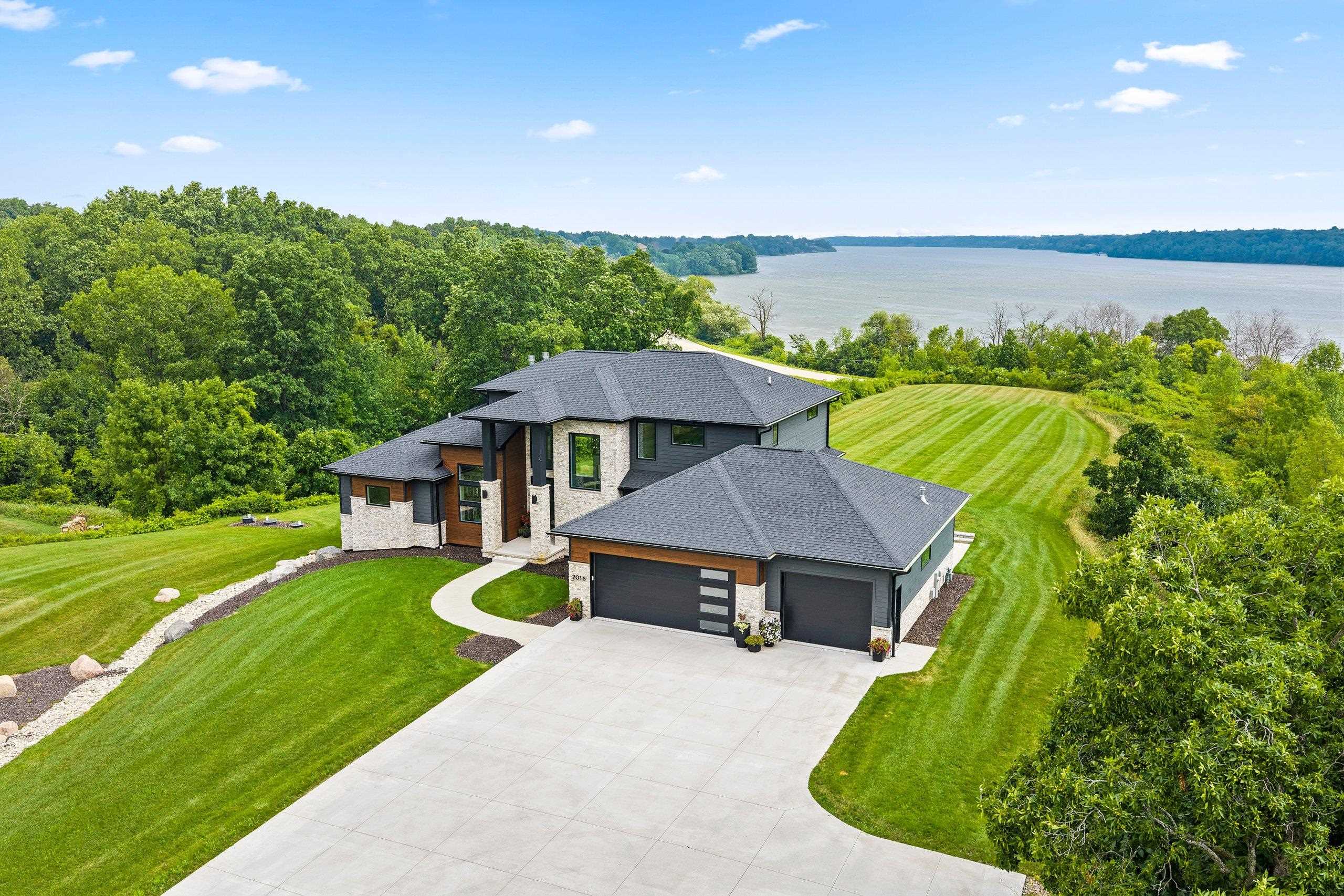 2016 JEN Drive