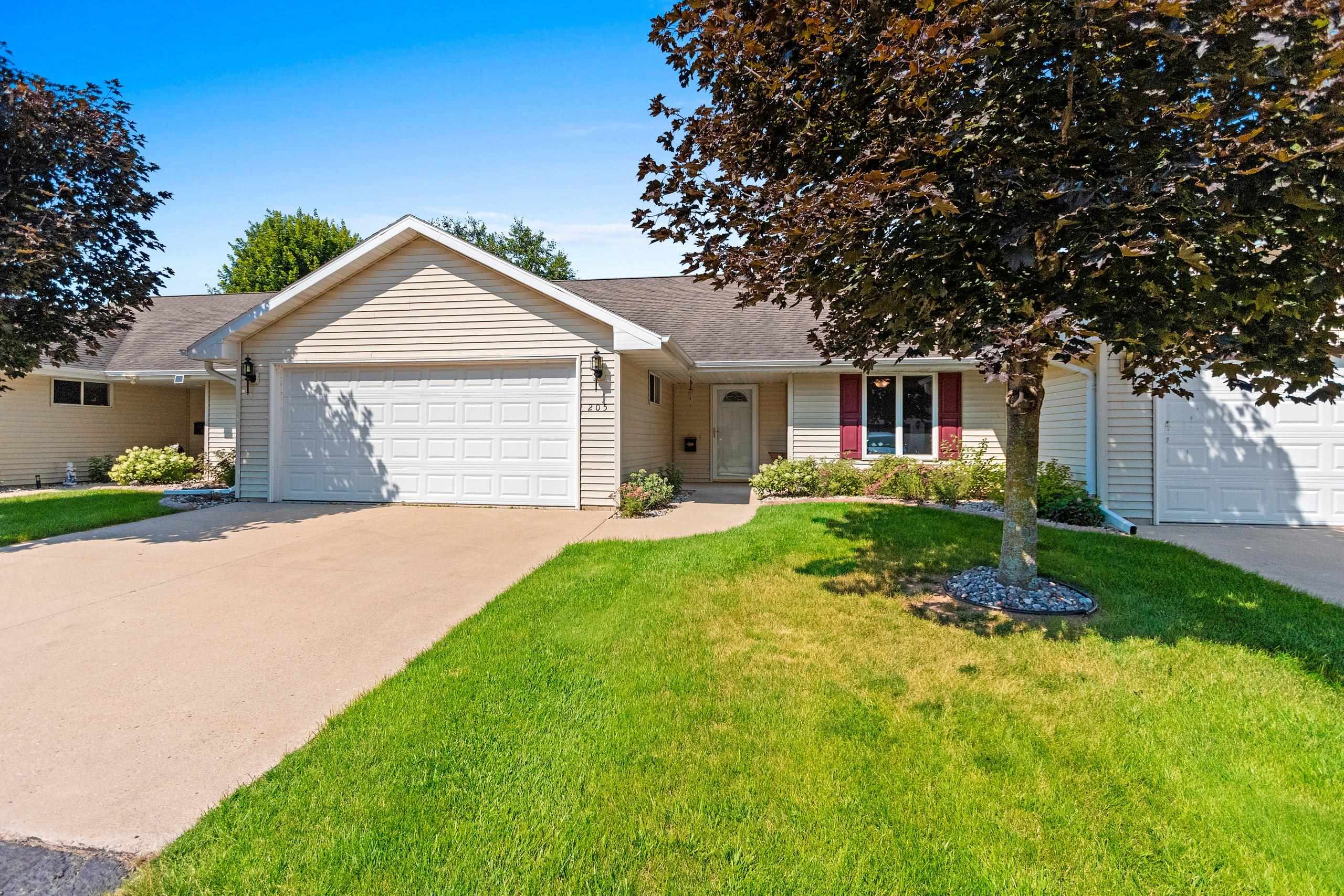 Shawano, Wisconsin 54166, United States, 2 Bedrooms Bedrooms, ,2 BathroomsBathrooms,Residential,Pending,180881 Shawano, Wisconsin 54166, United States, 2 Bedrooms Bedrooms, ,2 BathroomsBathrooms,Residential,Pending,180881