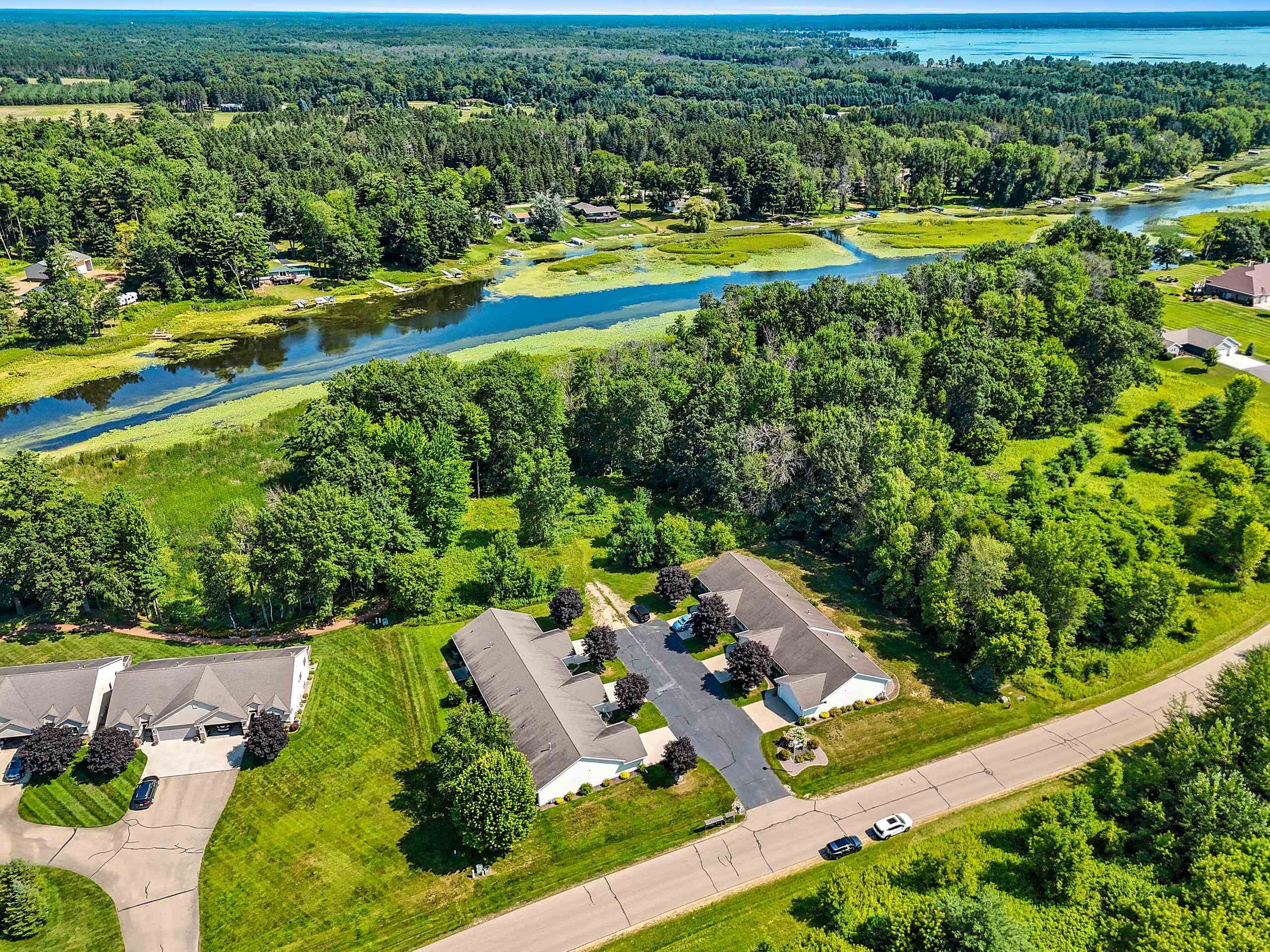 Shawano, Wisconsin 54166, United States, 2 Bedrooms Bedrooms, ,2 BathroomsBathrooms,Residential,Pending,180881