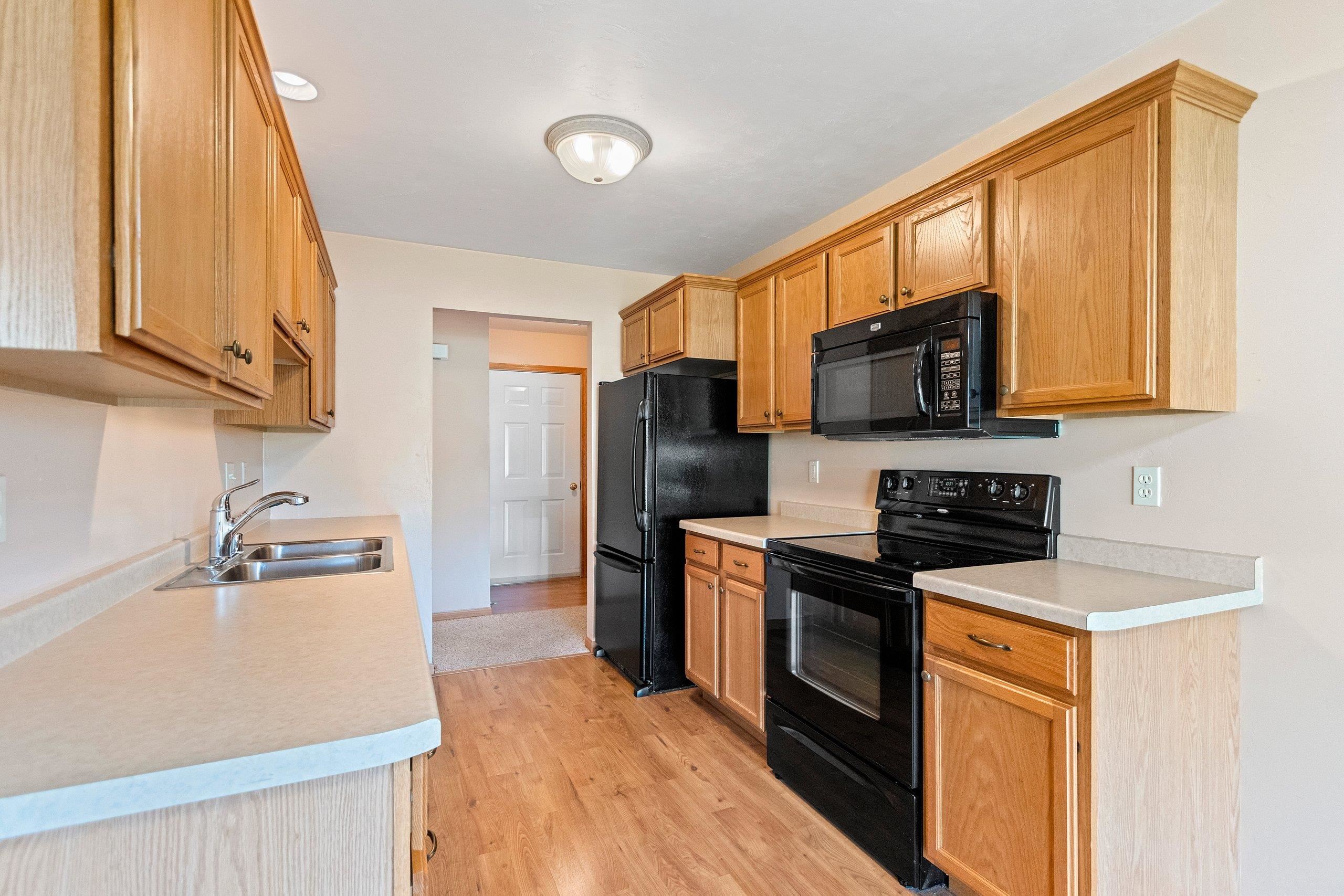 Shawano, Wisconsin 54166, United States, 2 Bedrooms Bedrooms, ,2 BathroomsBathrooms,Residential,Pending,180881