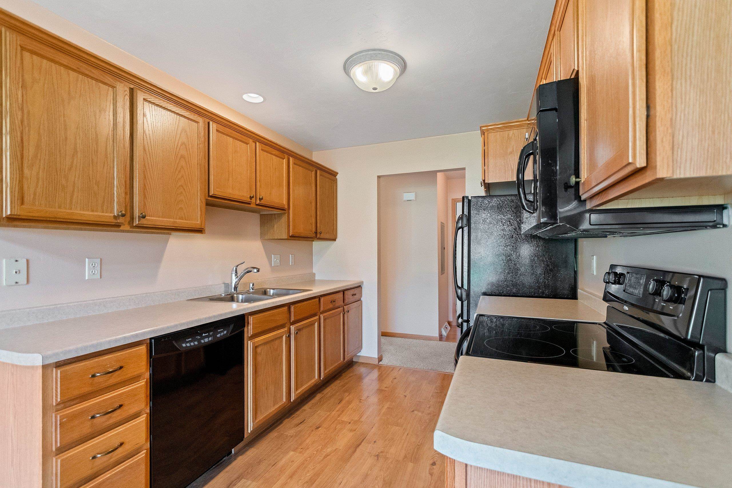 Shawano, Wisconsin 54166, United States, 2 Bedrooms Bedrooms, ,2 BathroomsBathrooms,Residential,Pending,180881