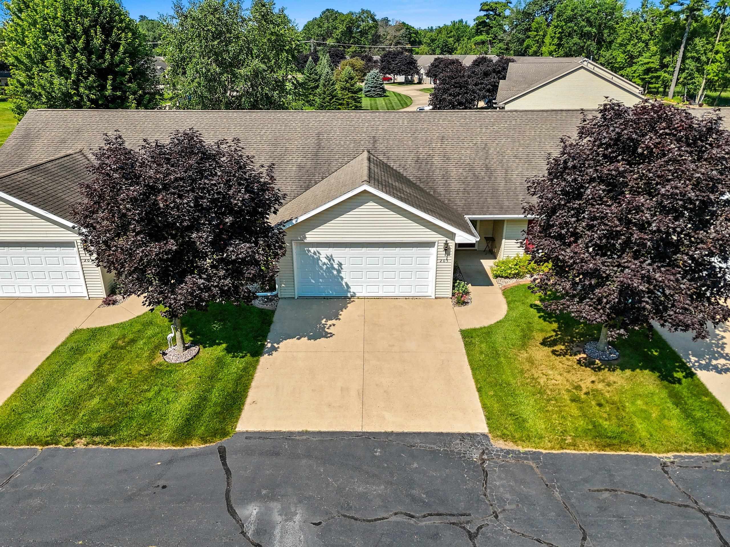 Shawano, Wisconsin 54166, United States, 2 Bedrooms Bedrooms, ,2 BathroomsBathrooms,Residential,Pending,180881