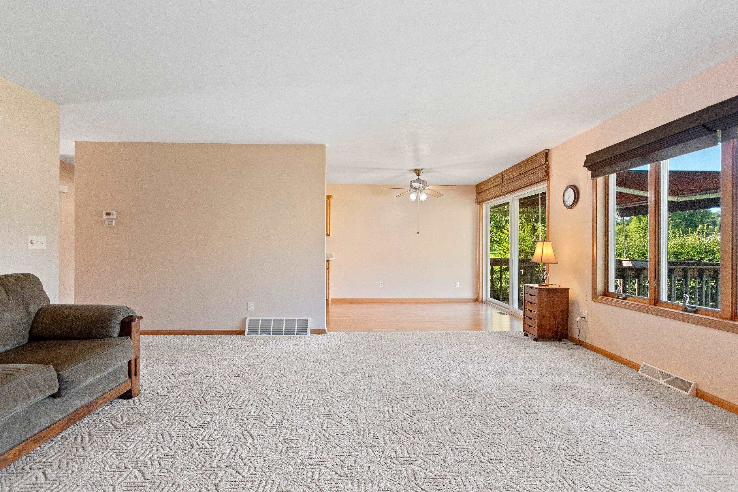 Shawano, Wisconsin 54166, United States, 2 Bedrooms Bedrooms, ,2 BathroomsBathrooms,Residential,Pending,180881