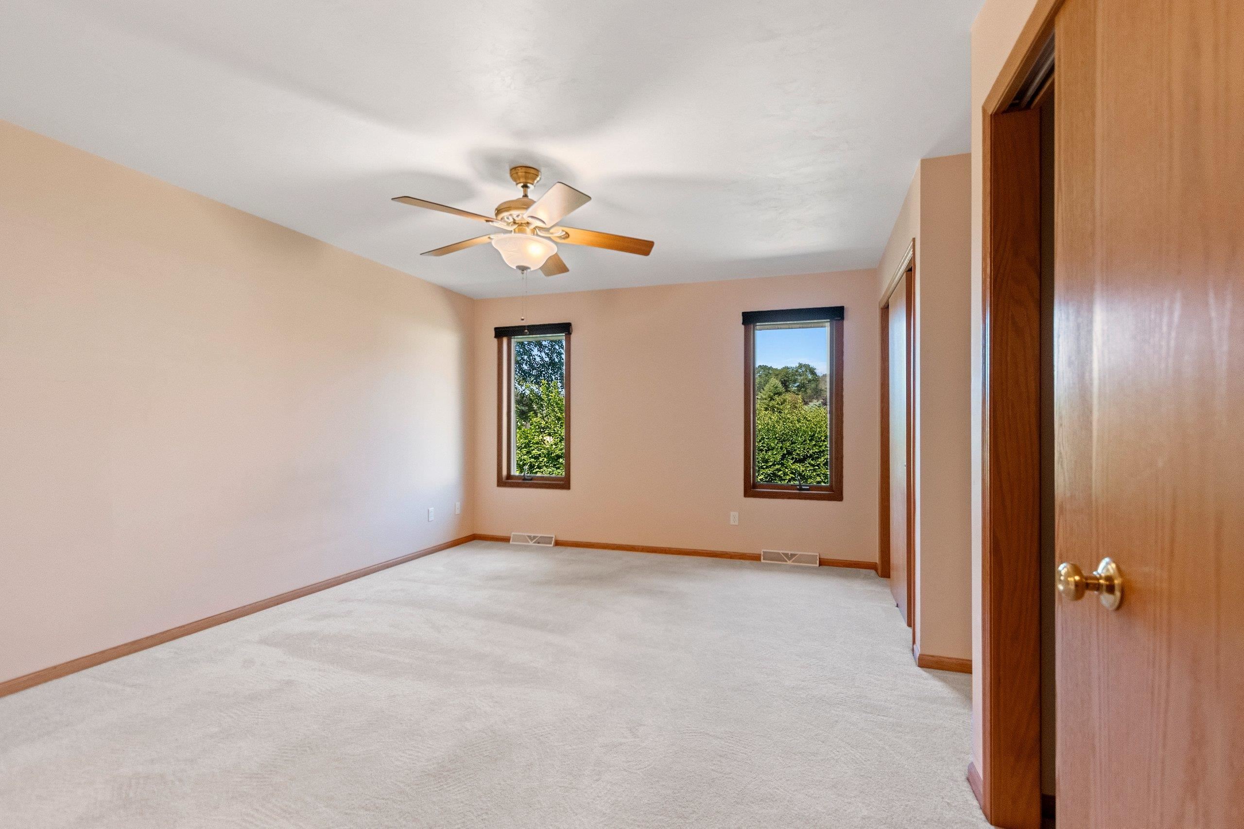 Shawano, Wisconsin 54166, United States, 2 Bedrooms Bedrooms, ,2 BathroomsBathrooms,Residential,Pending,180881