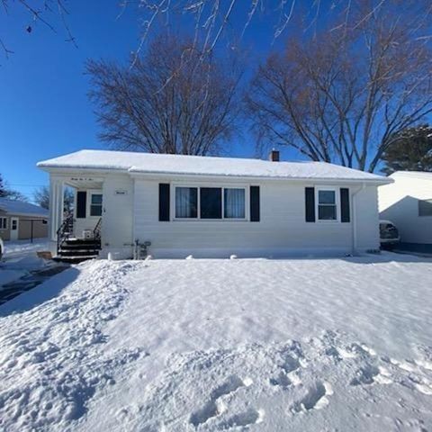 Photo of 3205 15TH Street, MENOMINEE, MI 49858 (MLS # 50320193)