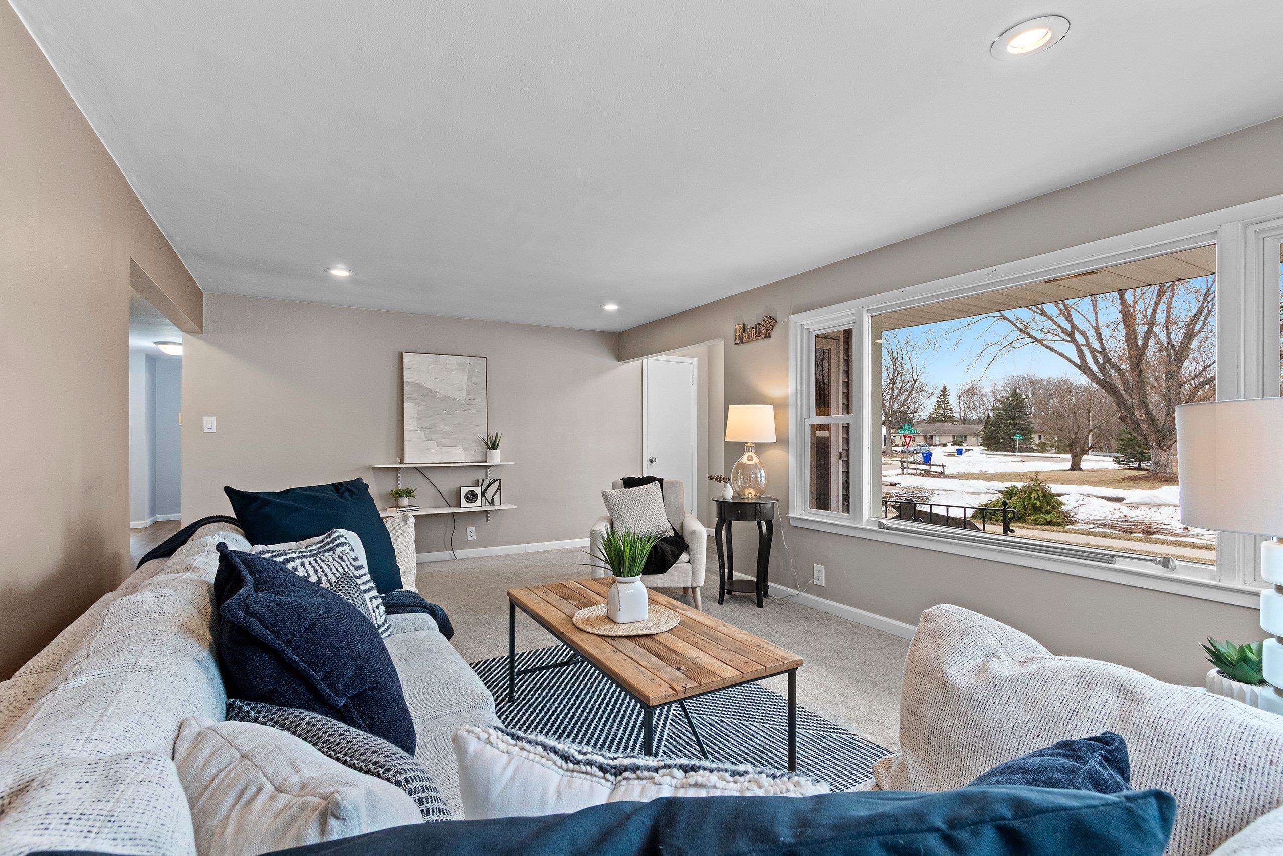 1501 OAKRIDGE Avenue