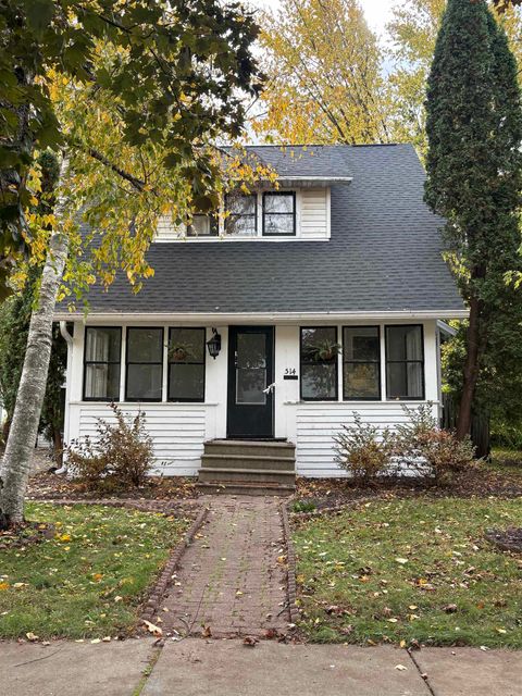 Photo of 514 E PINE Street, NEW LONDON, WI 54961 (MLS # 50317289)