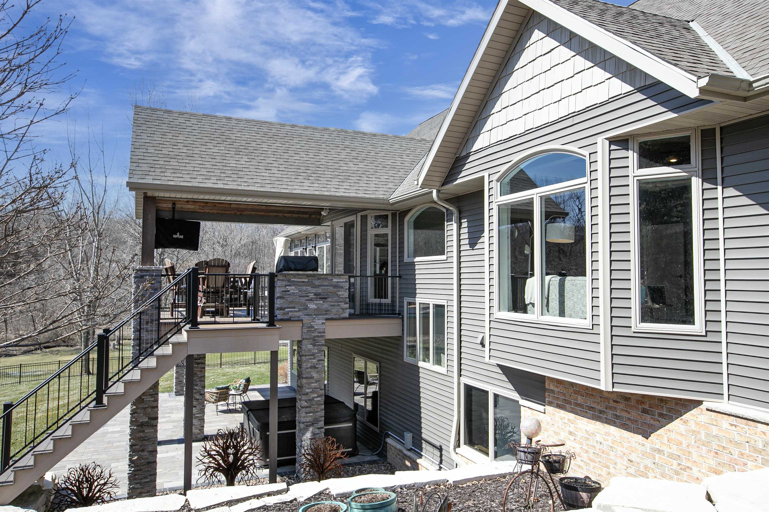 2592 REMINGTON Court