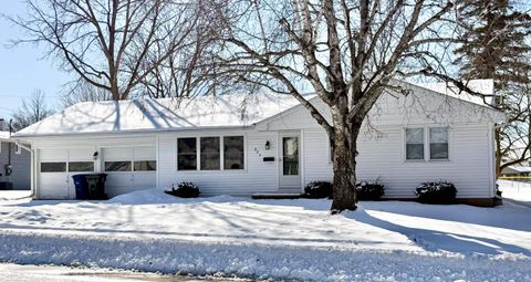 Photo of 826 VIRGINIA Drive, DE PERE, WI 54115 (MLS # 50321110)