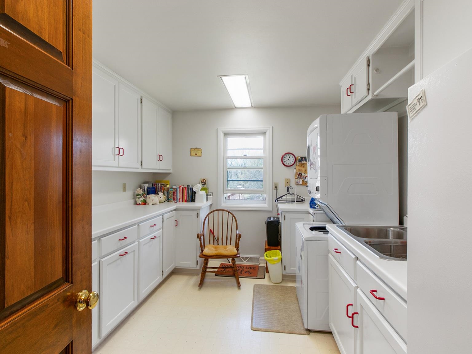 Green Bay, Wisconsin 54311, United States, 4 Bedrooms Bedrooms, ,3 BathroomsBathrooms,Residential,Active,121933