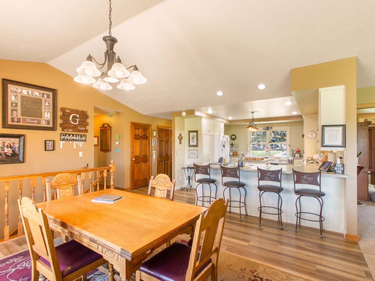 Green Bay, Wisconsin 54311, United States, 4 Bedrooms Bedrooms, ,3 BathroomsBathrooms,Residential,Active,121933