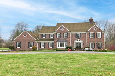 Photo of 2127 W Columbia Dr, Mequon, WI 53092 (MLS # 1900054)