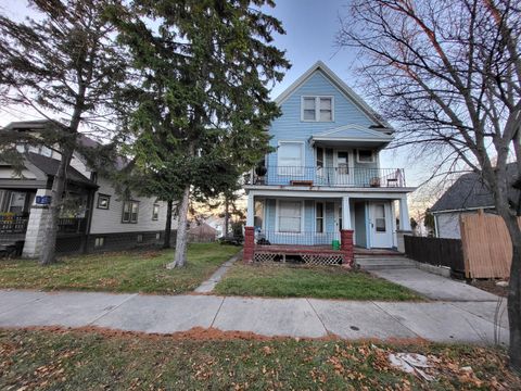 Photo of 757 S Shea Ave, Milwaukee, WI 53215 (MLS # 1859621)
