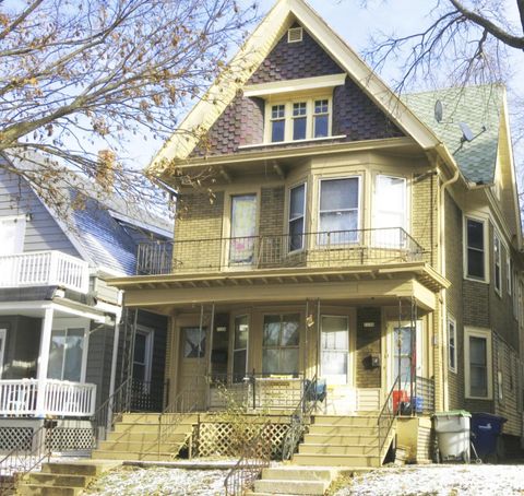 Photo of 1128 S 36th St, Milwaukee, WI 53215 (MLS # 1846922)