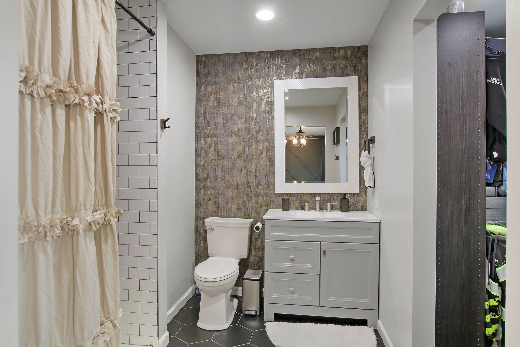 Kenosha, Wisconsin 53142, United States, 4 Bedrooms Bedrooms, ,3 BathroomsBathrooms,Residential,Active,34746