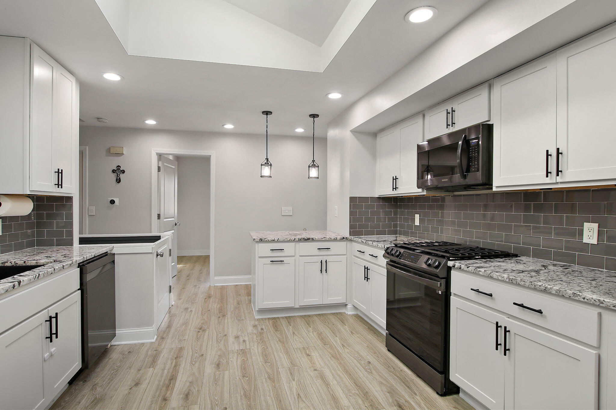 Kenosha, Wisconsin 53142, United States, 4 Bedrooms Bedrooms, ,3 BathroomsBathrooms,Residential,Active,34746