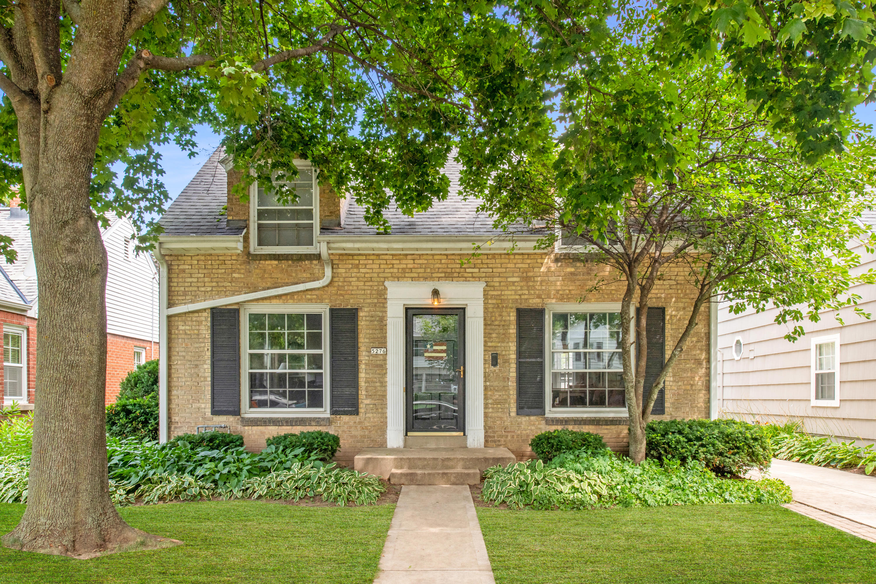 Photo 1 of 15 — 5276 N Kent Ave, Whitefish Bay, WI 53217