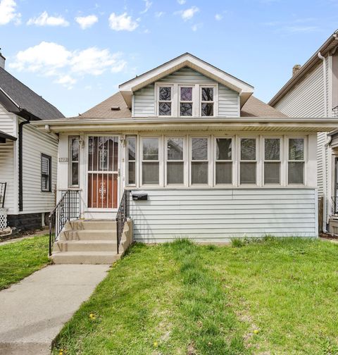 Photo of 3722 W Scott St, Milwaukee, WI 53215 (MLS # 1871593)