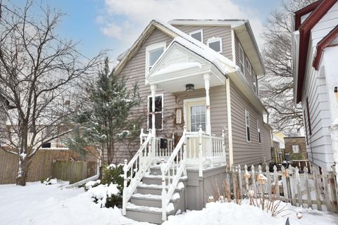 Photo of 2543 N Gordon Pl, Milwaukee, WI 53212 (MLS # 1862299)