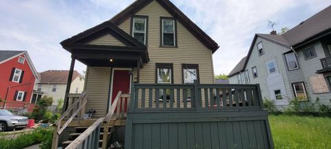 Photo of 2915 W Vine St, Milwaukee, WI 53208 (MLS # 1875478)