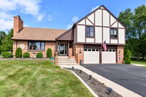 1720 Manchester Dr, Grafton, WI 53024 - #: 1888399