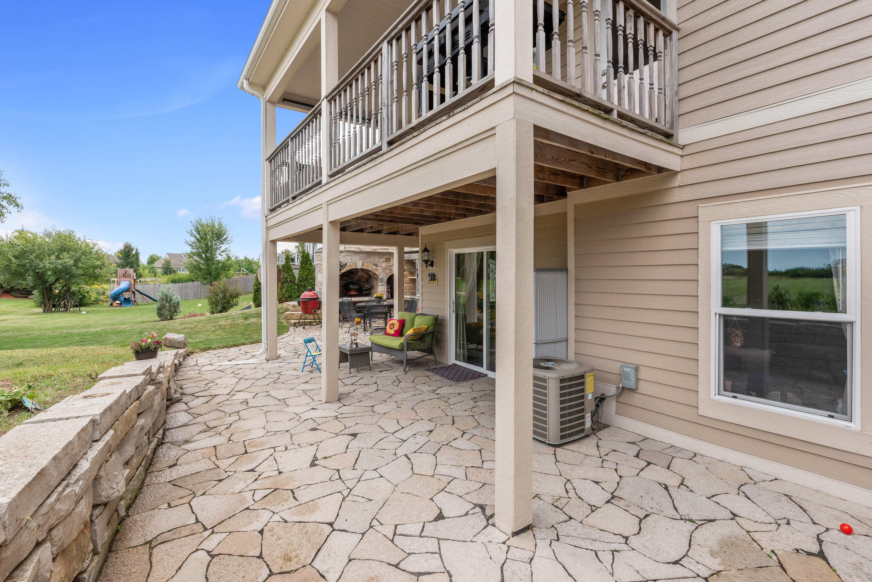 Port Washington, Wisconsin 53074, United States, 5 Bedrooms Bedrooms, ,4 BathroomsBathrooms,Residential,Pending,44999