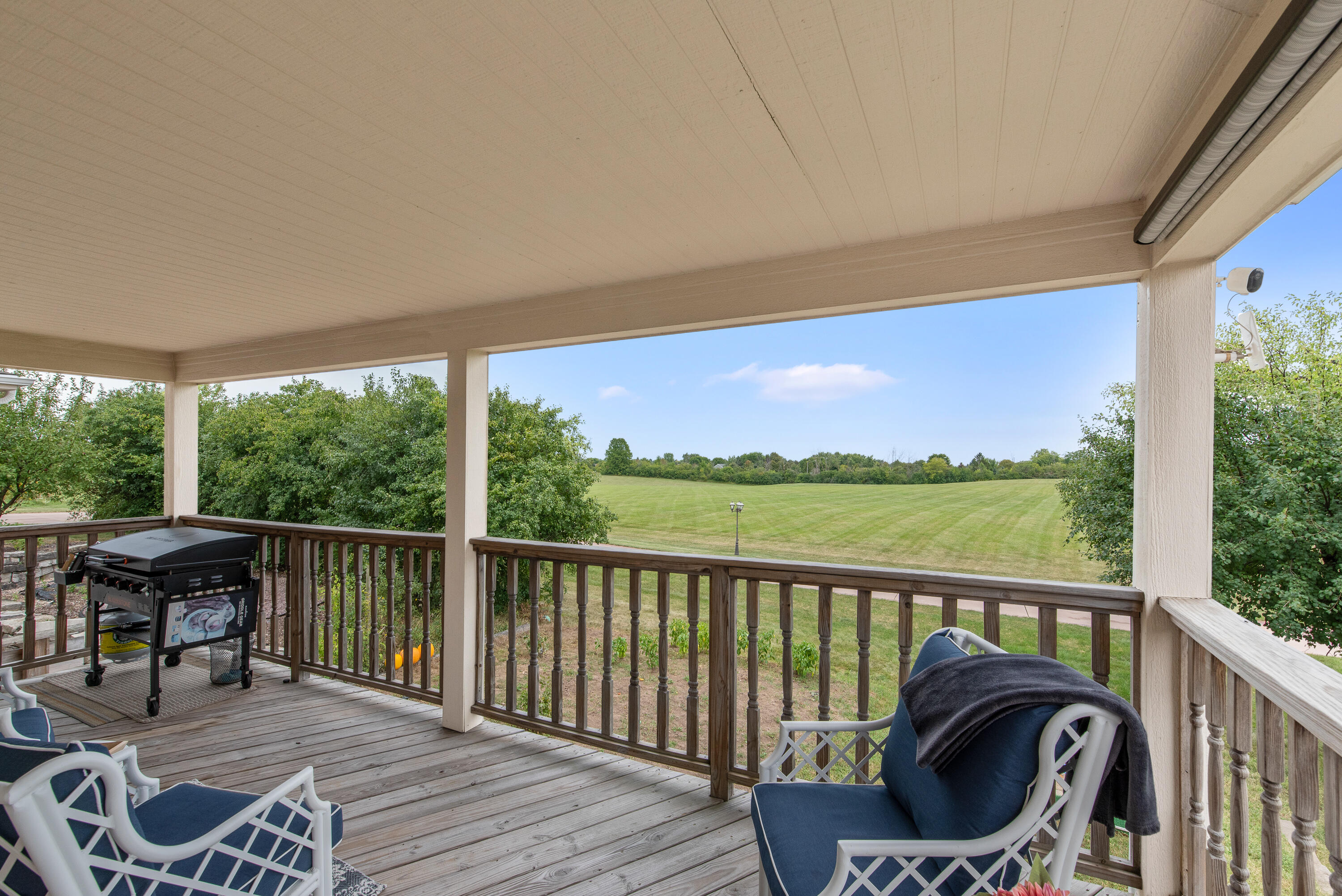 Port Washington, Wisconsin 53074, United States, 5 Bedrooms Bedrooms, ,4 BathroomsBathrooms,Residential,Pending,44999