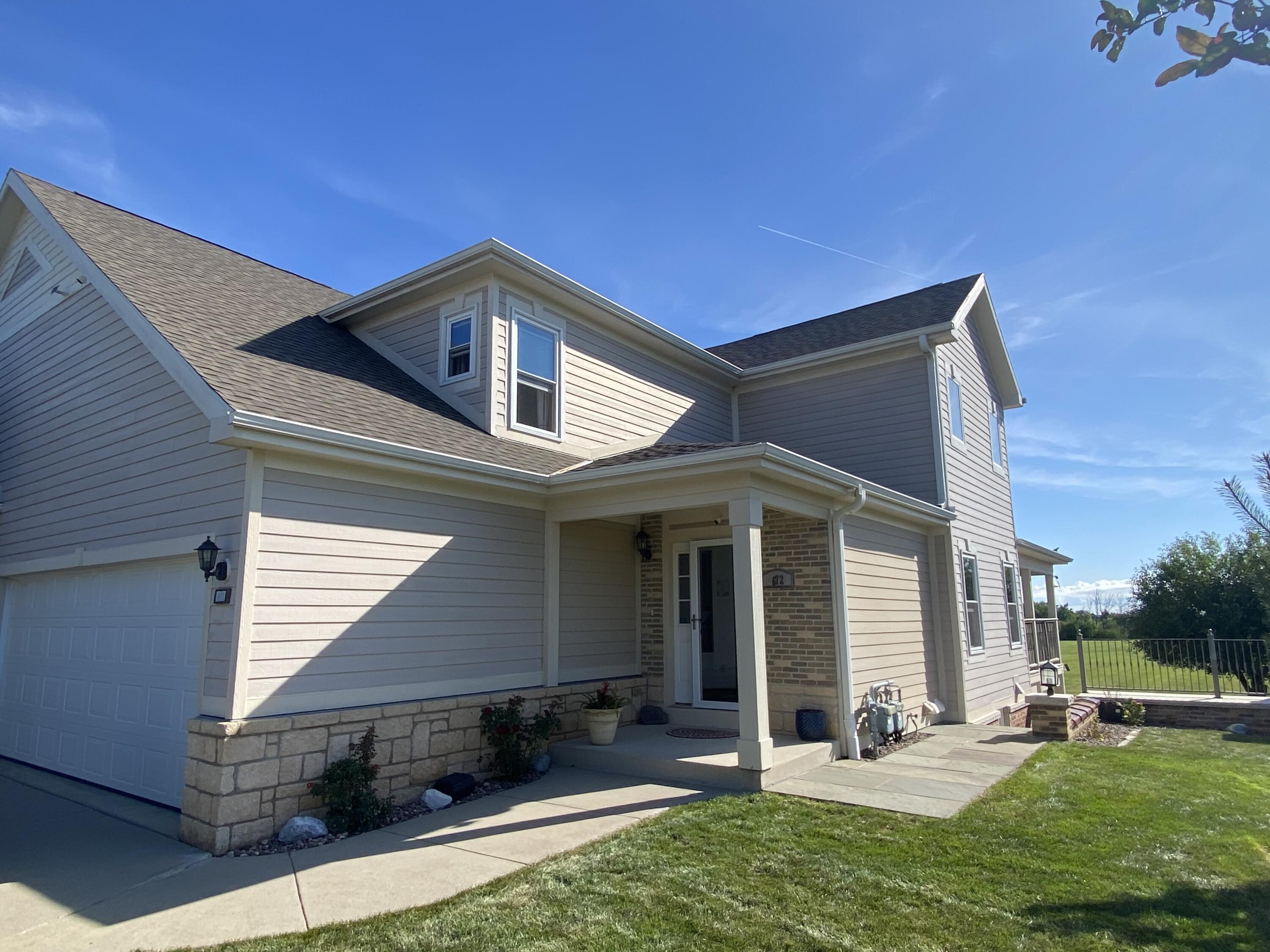 Port Washington, Wisconsin 53074, United States, 5 Bedrooms Bedrooms, ,4 BathroomsBathrooms,Residential,Pending,44999