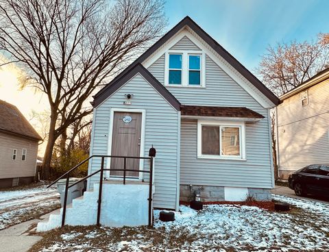 Photo of 3221 N 6th St, Milwaukee, WI 53212 (MLS # 1858830)