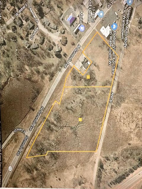 Photo of 323 Summit Ave, Watertown, WI 53094 (MLS # 1705307)