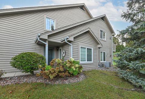 18475 Brookfield Lake Dr, Brookfield, WI 53045 - #: 1893549