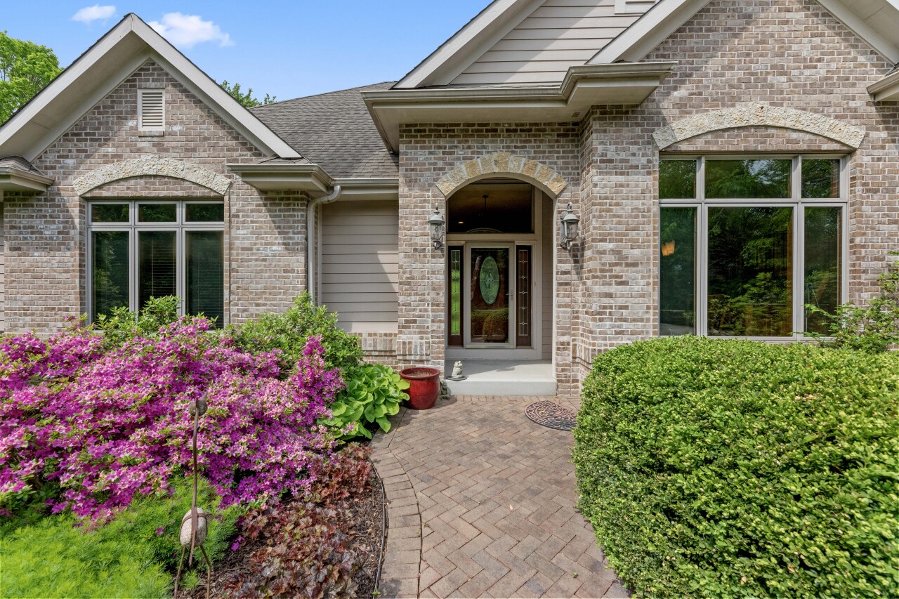 2218 Slinger Rd