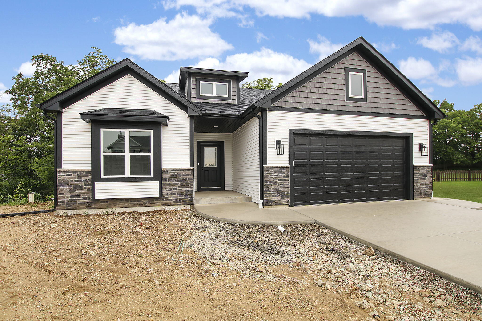 Twin Lakes, Wisconsin 53181, United States, 3 Bedrooms Bedrooms, ,2 BathroomsBathrooms,Residential,Active,43113