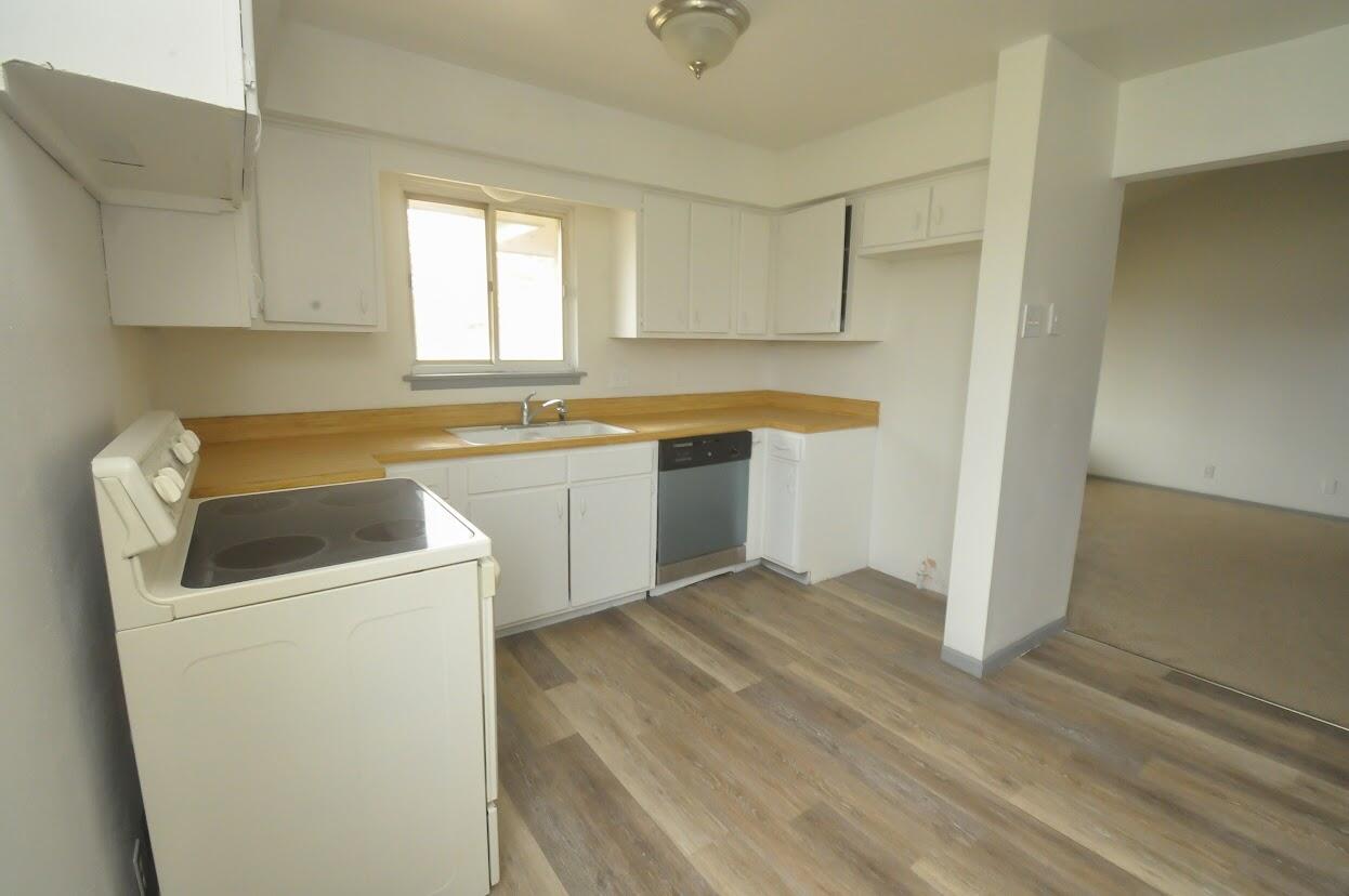 Racine, Wisconsin 53406, United States, 4 Bedrooms Bedrooms, ,2 BathroomsBathrooms,Residential,Active,32088