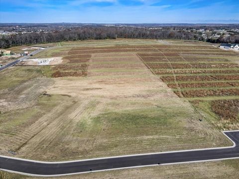 Photo of N61W27750 Alecen Ct, Merton, WI 53089 (MLS # 1756409)