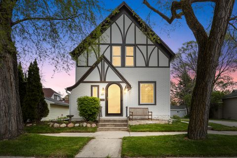 Photo of 208 S Coe Ave, Port Washington, WI 53074 (MLS # 1873829)