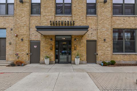 Photo of 1924 N Hubbard St, Milwaukee, WI 53212 (MLS # 1857853)