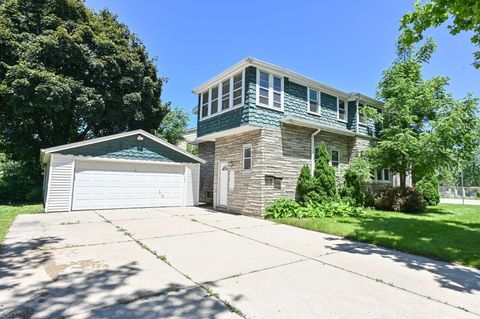 Photo of 201 N Hawley Rd, Milwaukee, WI 53213 (MLS # 1879818)