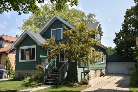 Photo of 160 N 70th St, Milwaukee, WI 53213 (MLS # 1845440)