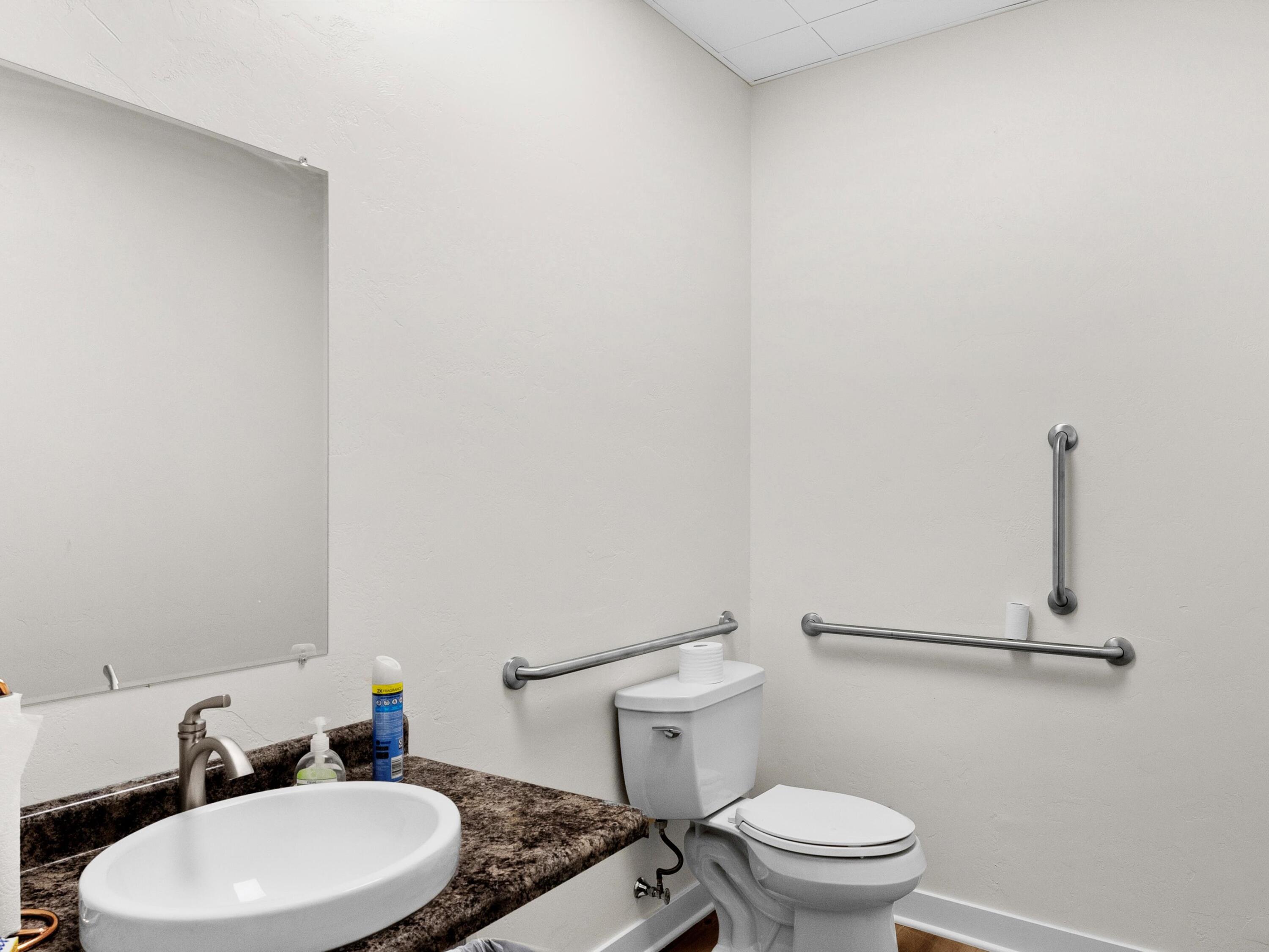 Manitowoc, Wisconsin 54220, United States, ,Commercial,Active,47756