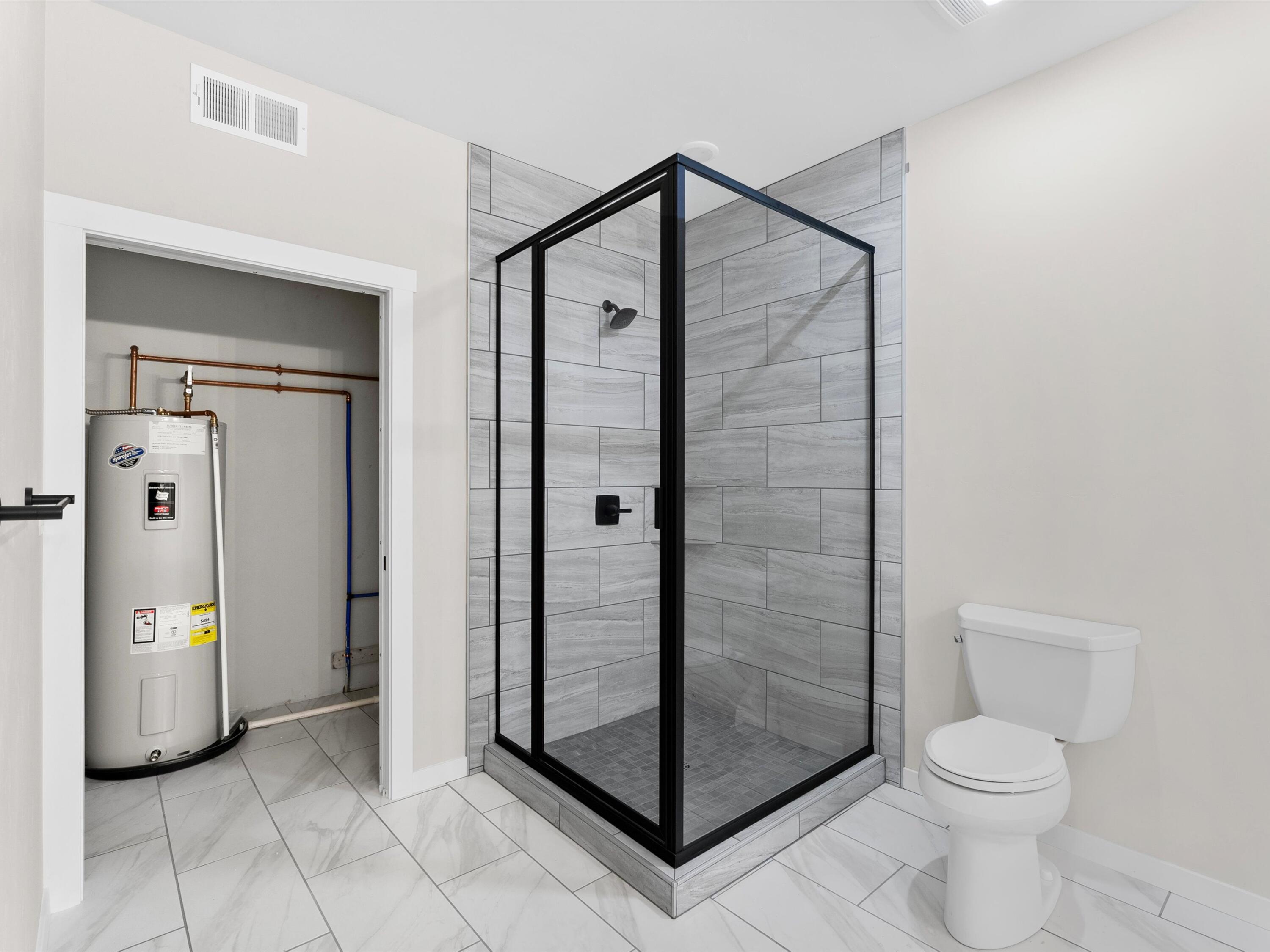 Manitowoc, Wisconsin 54220, United States, ,Commercial,Active,47756