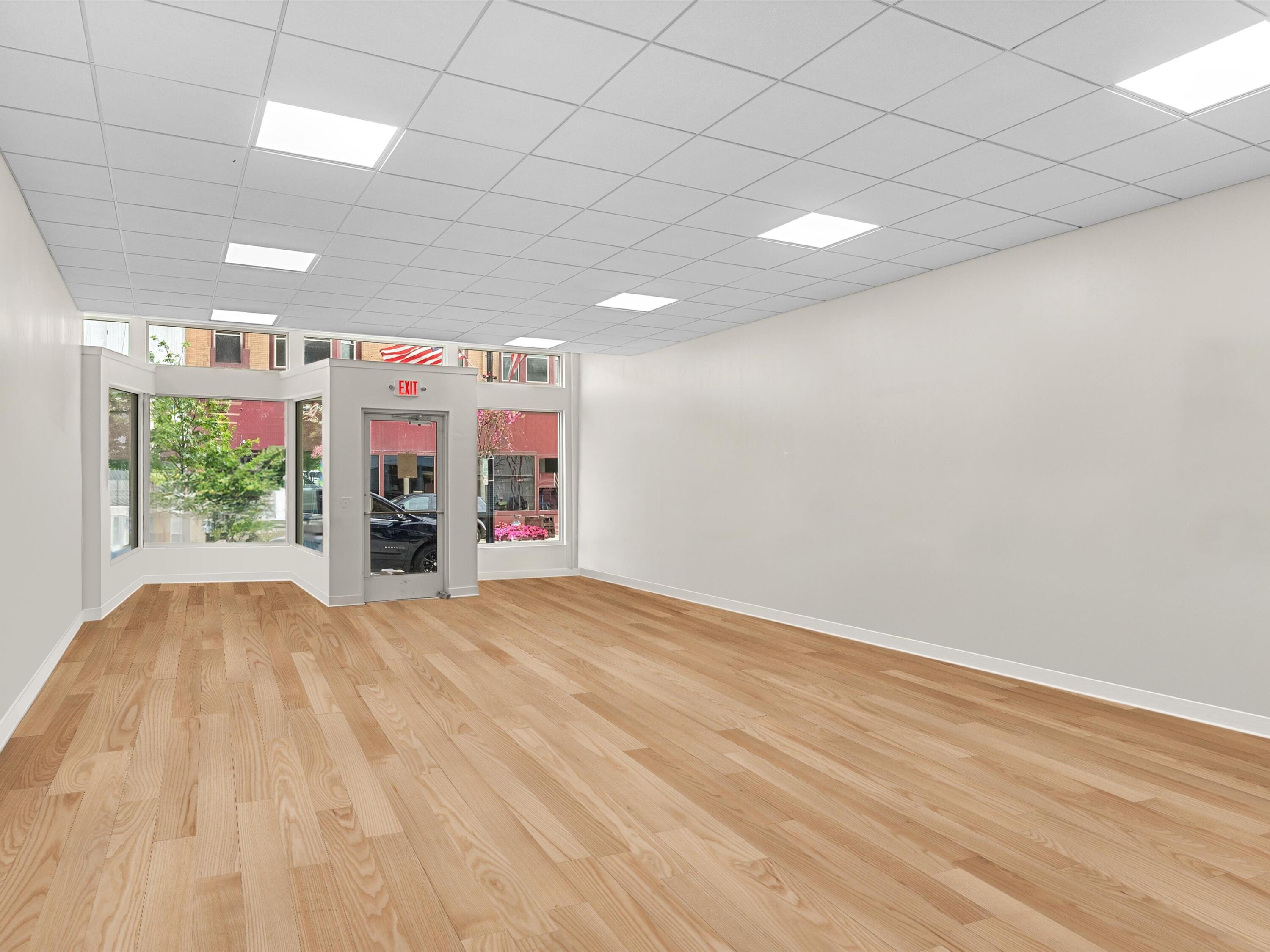 Manitowoc, Wisconsin 54220, United States, ,Commercial,Active,47756