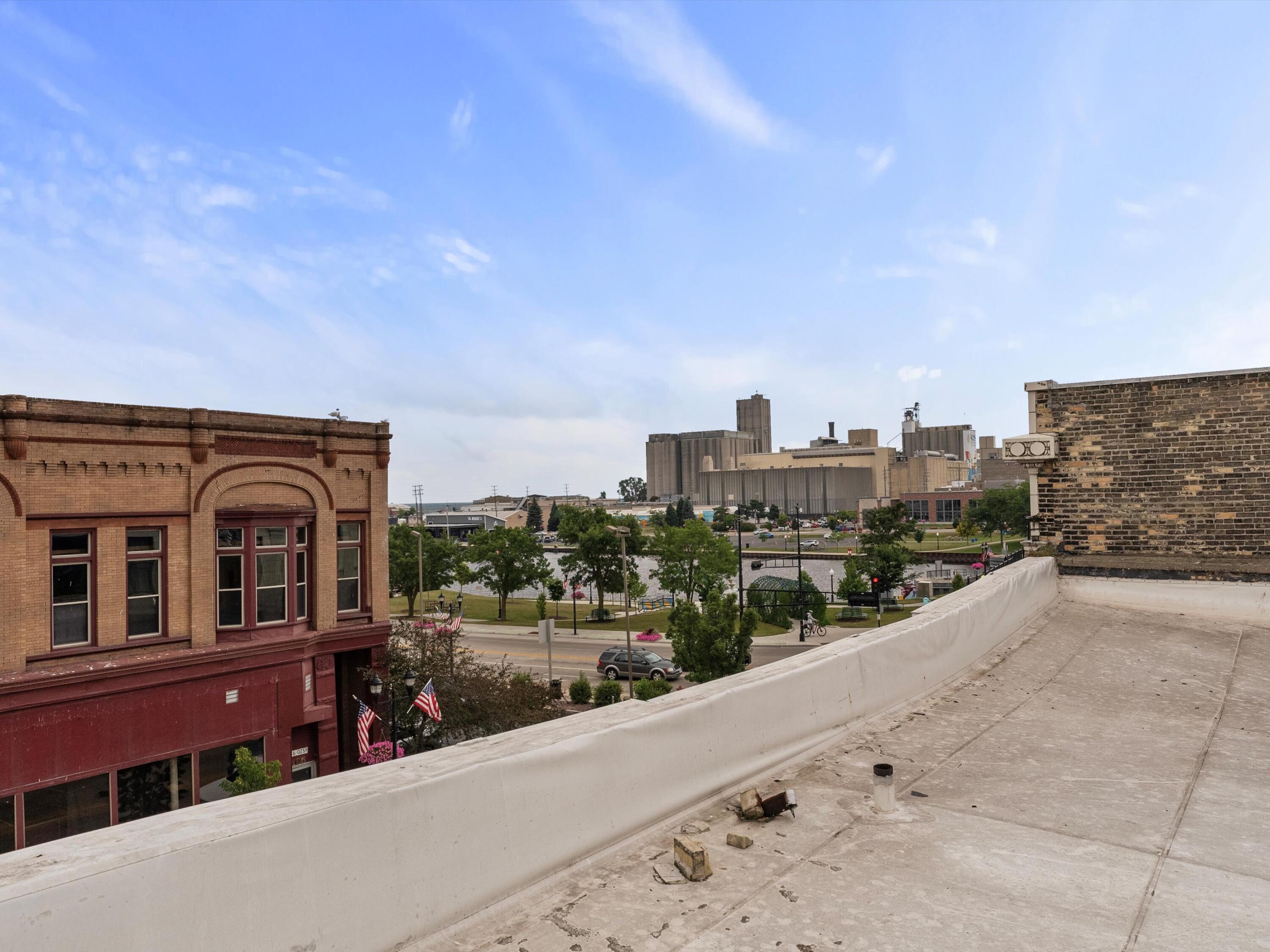 Manitowoc, Wisconsin 54220, United States, ,Commercial,Active,47756