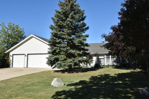 Photo of 1100 E Twin Oaks Dr, Oak Creek, WI 53154 (MLS # 1891145)