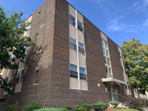 2848 W Wisconsin Ave Milwaukee WI 53208