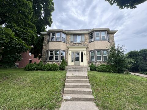Photo of 6615 W Bluemound Rd, Milwaukee, WI 53213 (MLS # 1884100)