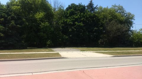 Photo of Lt0 Fond Du Lac Ave, Germantown, WI 53022 (MLS # 1747853)