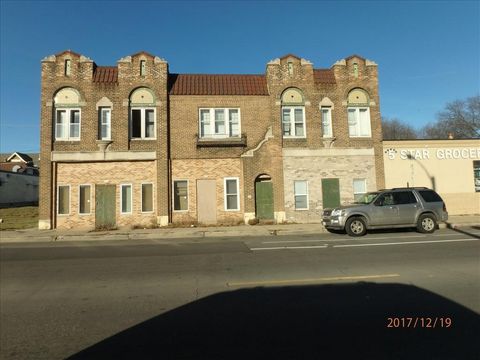 Photo of 5008 W Center St, Milwaukee, WI 53210 (MLS # 1757451)