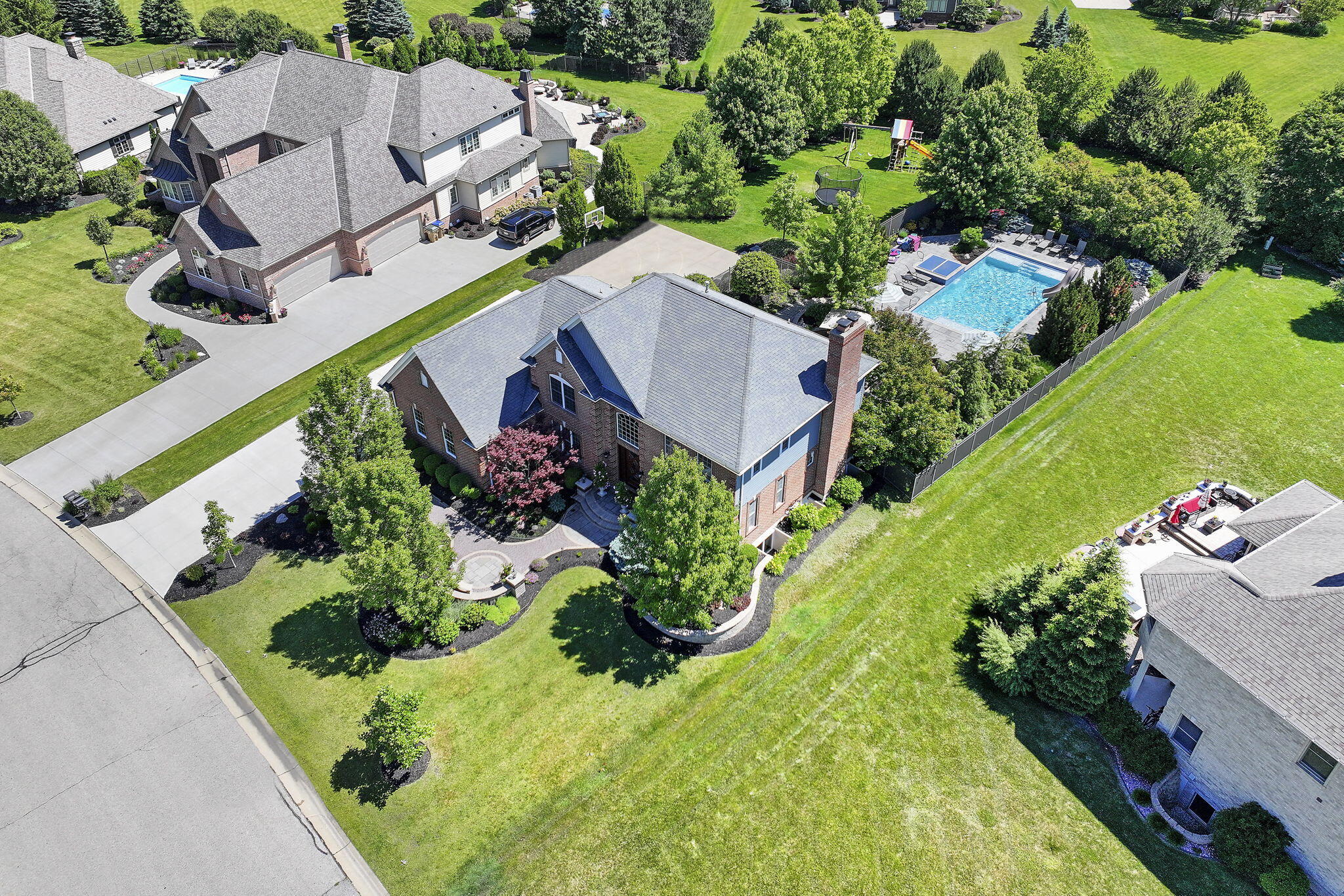 Pleasant Prairie, Wisconsin 53158, United States, 5 Bedrooms Bedrooms, ,5 BathroomsBathrooms,Residential,Active,54258